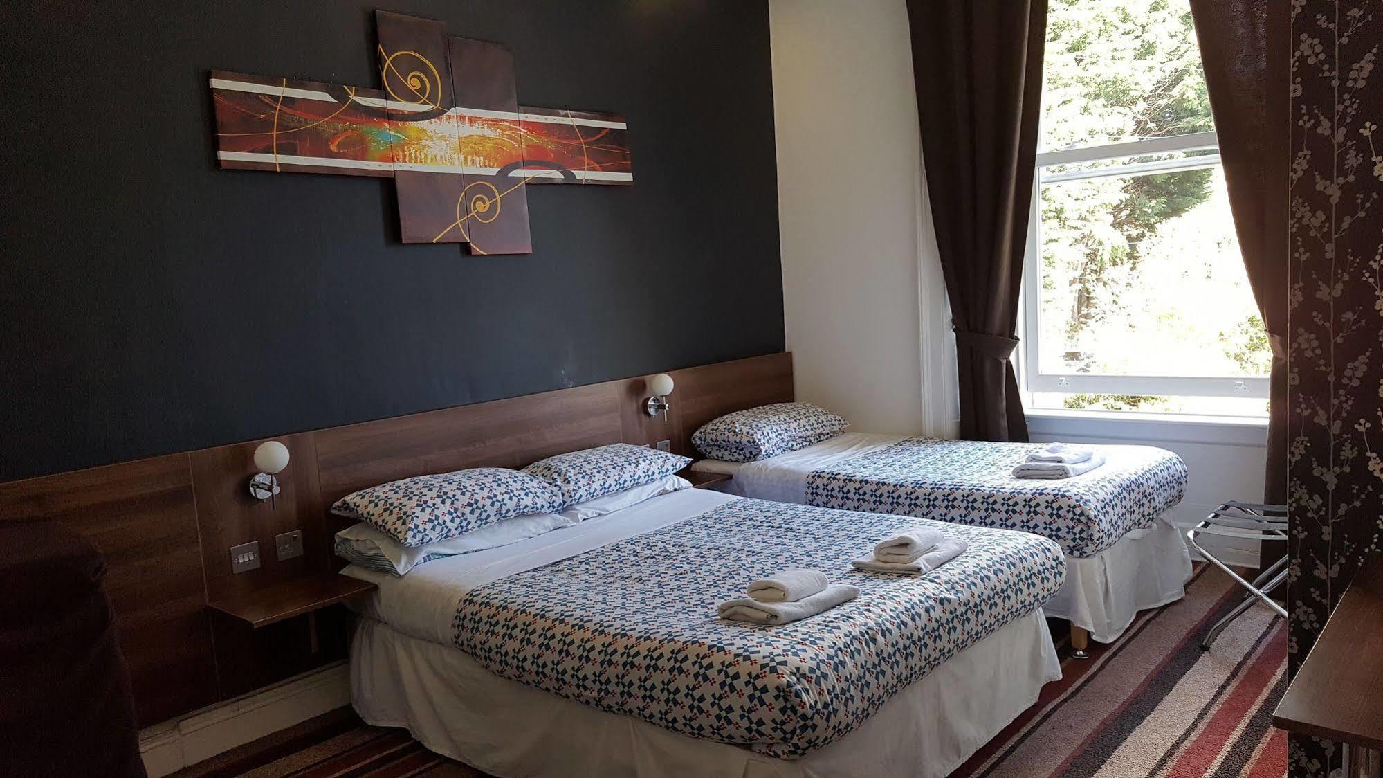 Cherry Blossom Guest House Уитби Экстерьер фото