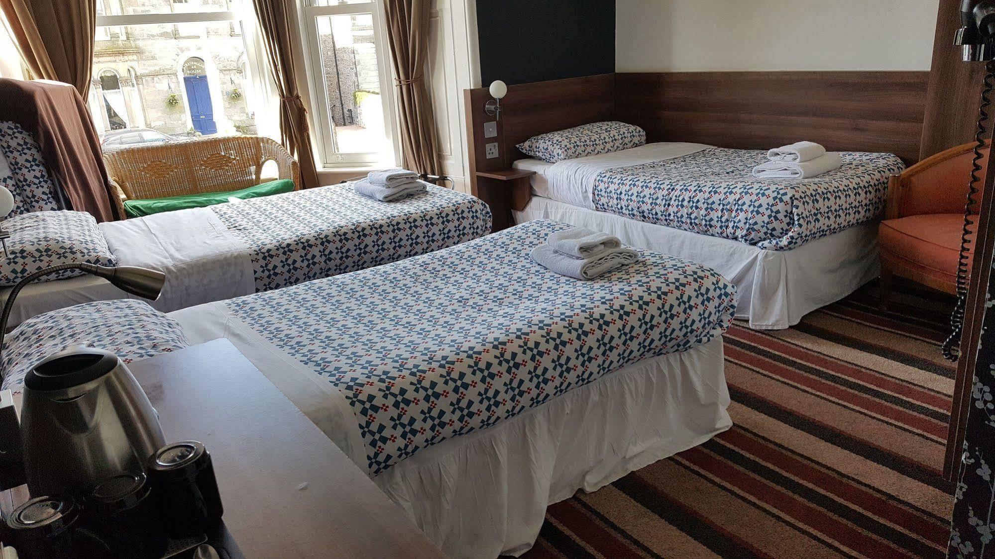 Cherry Blossom Guest House Уитби Экстерьер фото